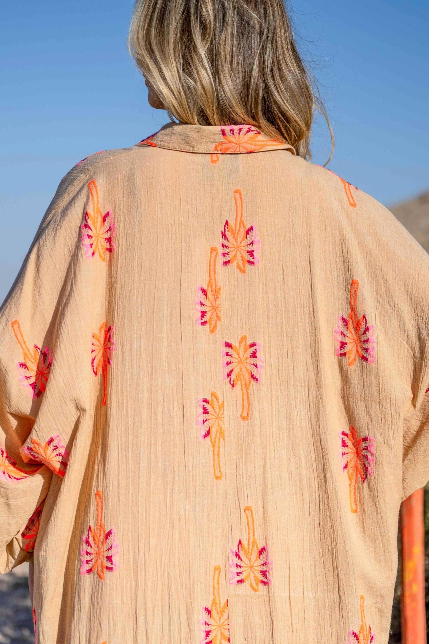 Vestido camisero largo fluido Beige
