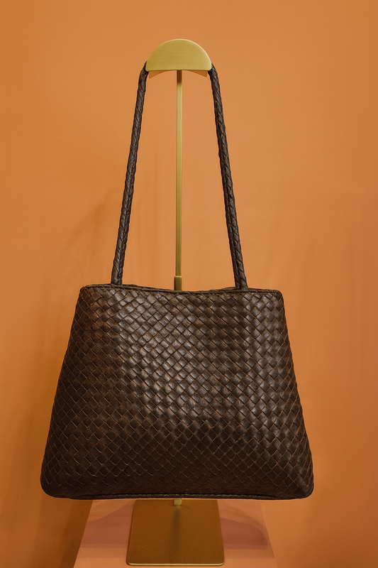 BOLSO MARRON DE CUERO TRENZADO