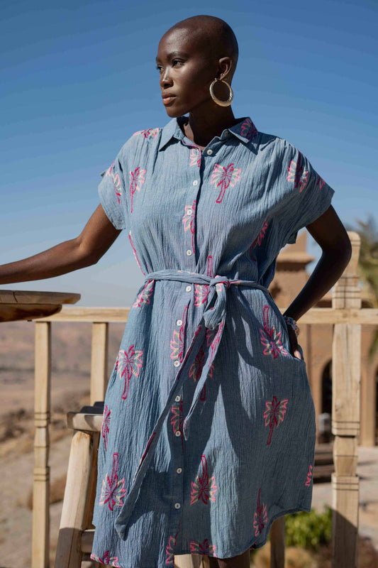 Vestido camisero corto bordado Azul