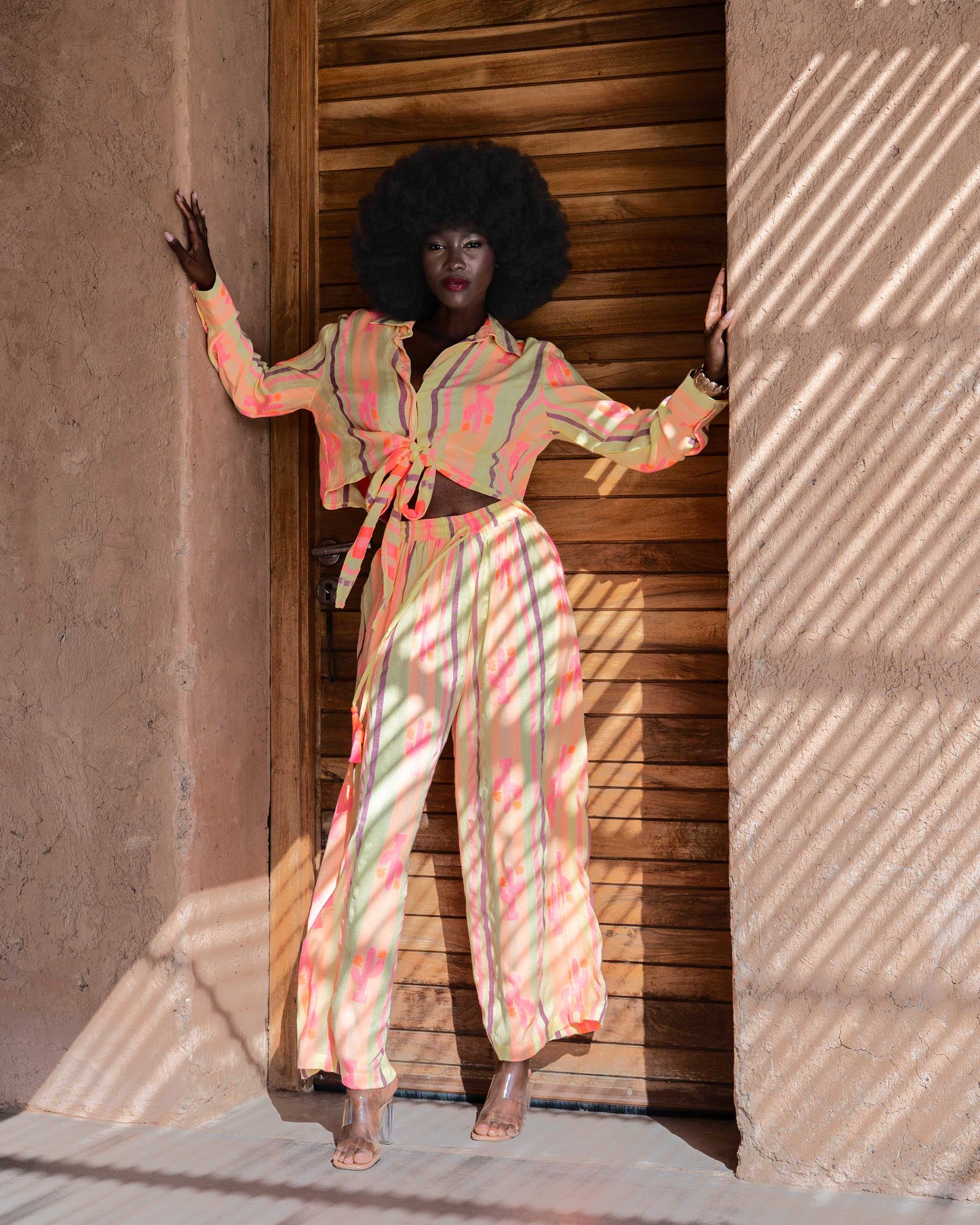 Conjunto Pantalón y Camisa Leona